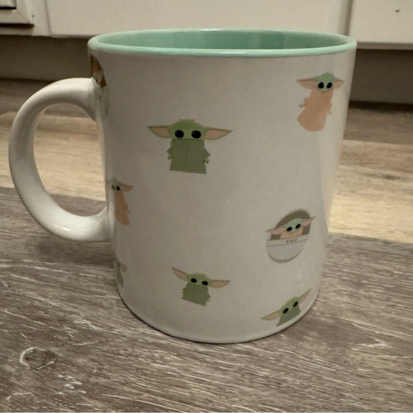 Stars Wars Coffee Tea Hot Chocolate Cup Mug Baby Yoda The Child Grogu Large 20oz - Picture 2 of 7